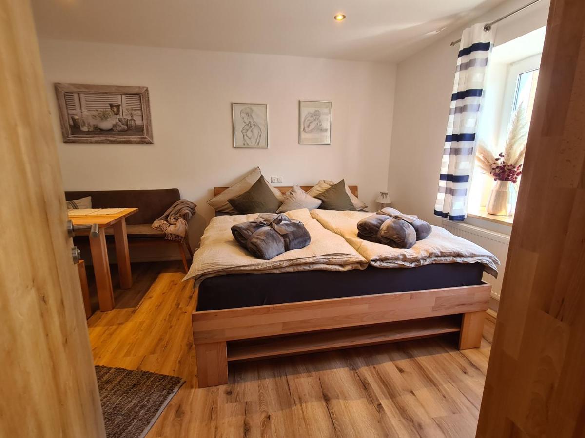 Rosenzauber Kraxler Paerchen Appartement Weißenstadt Buitenkant foto